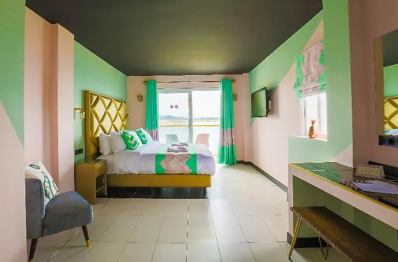 **  Wi-Ki-Woo (Adults Only) Aparthotel San Antonio  Spanje